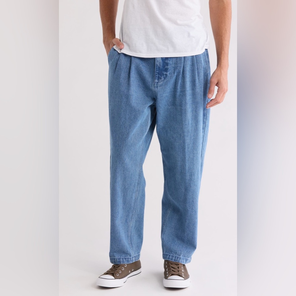 OBEY Fubar Pleated Blue Denim Relaxed Tapered Jeans Men’s size 32